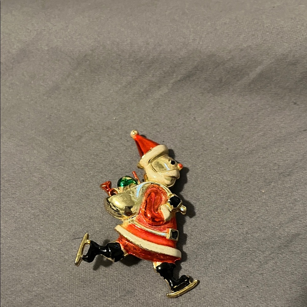 Vintage Festive Santa Claus Brooch